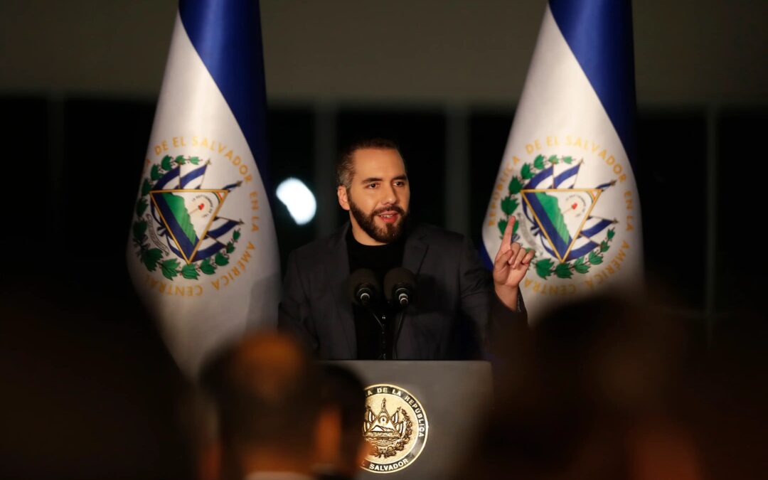 Bukele maintains support over security, but faces criticism over public debt and human rights — Bukele mantiene respaldo por la seguridad, pero enfrenta críticas por la deuda pública y los derechos humanos