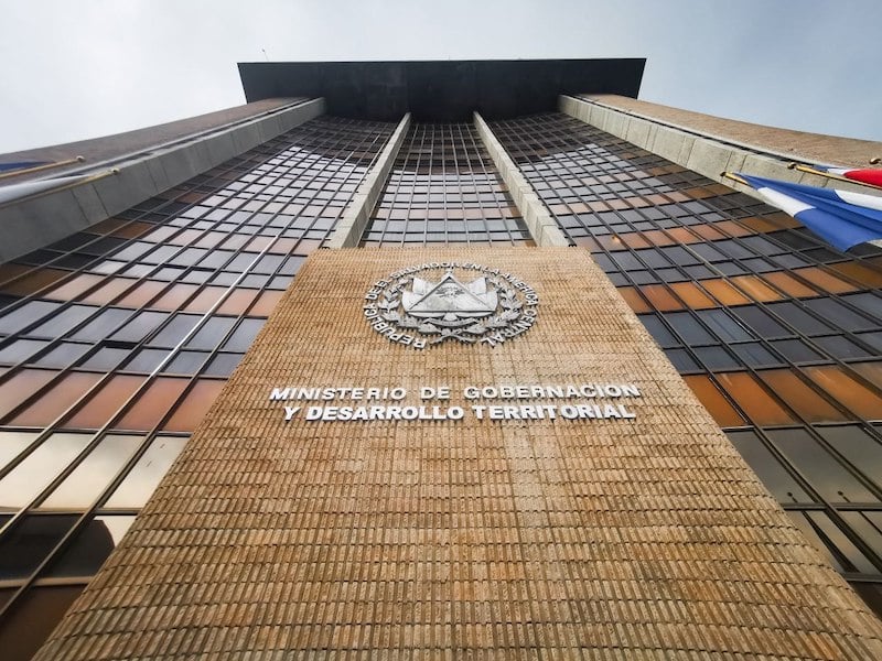 RAEX now has 45 registered foreign agents and 75 requests for exclusion from the 30% tax — RAEX ya suma 45 agentes extranjeros inscritos y 75 solicitudes de exclusión del impuesto del 30 %