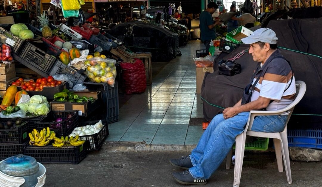 Bukele government sells lagging regional economic growth that benefits few as an “advance” — Gobierno de Bukele vende como “avance” un crecimiento económico rezagado en la región y que beneficia a unos pocos