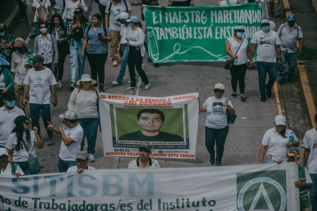 The Disappeared Don’t Count in the Bukele Model — Los desaparecidos no cuentan en el modelo Bukele