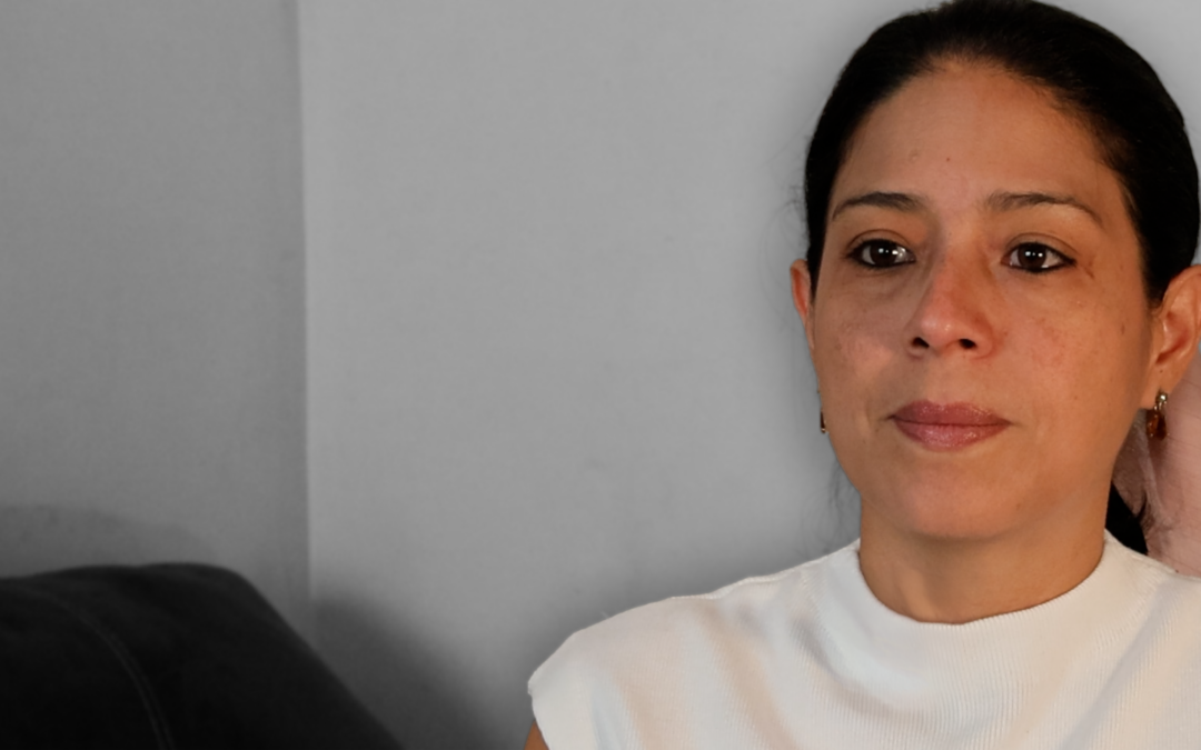 “This is what happens to everyone detained in El Salvador”: Ruth López’s sister speaks out — «Esto es lo que ocurre con todas las personas detenidas en El Salvador»: Habla la hermana de Ruth López