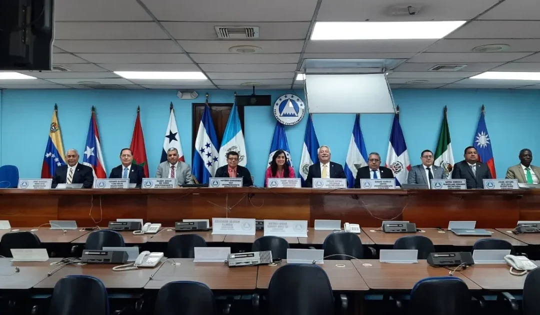 Government of El Salvador proposes new Central American parliament — Gobierno de El Salvador propone nuevo parlamento centroamericano