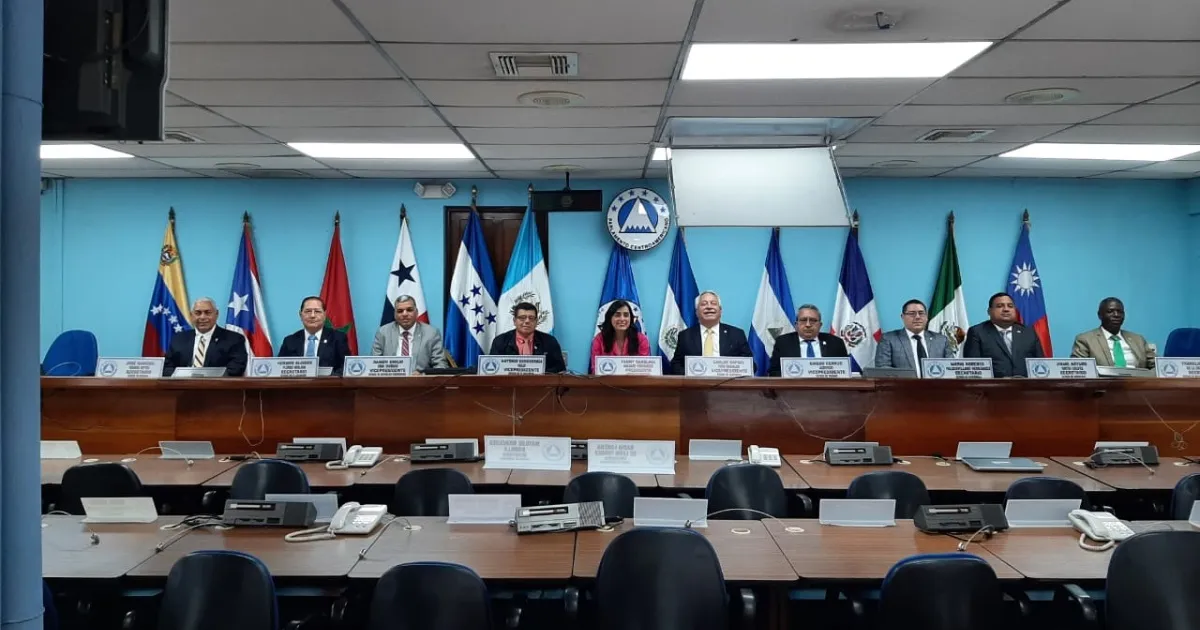 Government of El Salvador proposes new Central American parliament — Gobierno de El Salvador propone nuevo parlamento centroamericano