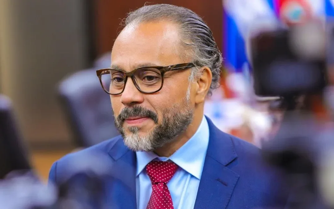 Assembly President on Nearly Half-Million-Dollar Vehicle Purchase: “They’re for Legislative Work” — Presidente de Asamblea sobre compra de vehículos por casi medio millón de dólares: “Son para trabajo legislativo”