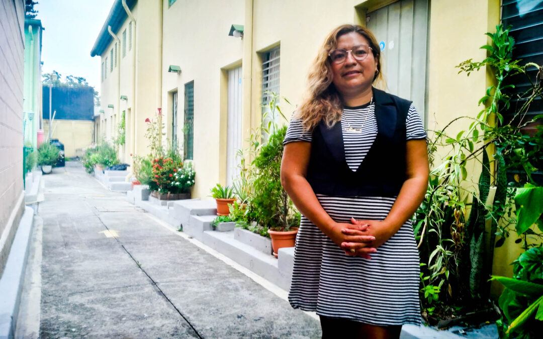 High housing costs push the dream of homeownership out of reach in El Salvador — El alto costo de la vivienda aleja el sueño de casa propia en El Salvador