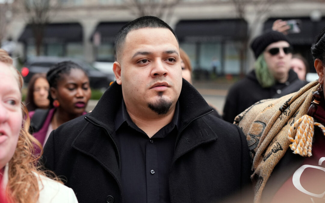 Justice Department pushes to revive criminal case against Kilmar Abrego Garcia — El Departamento de Justicia presiona para reactivar el caso penal contra Kilmar Abrego Garcia