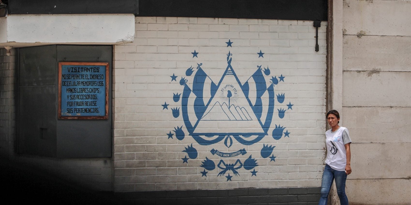 Disappearing in El Salvador’s Prisons — Desaparecer en las cárceles de El Salvador