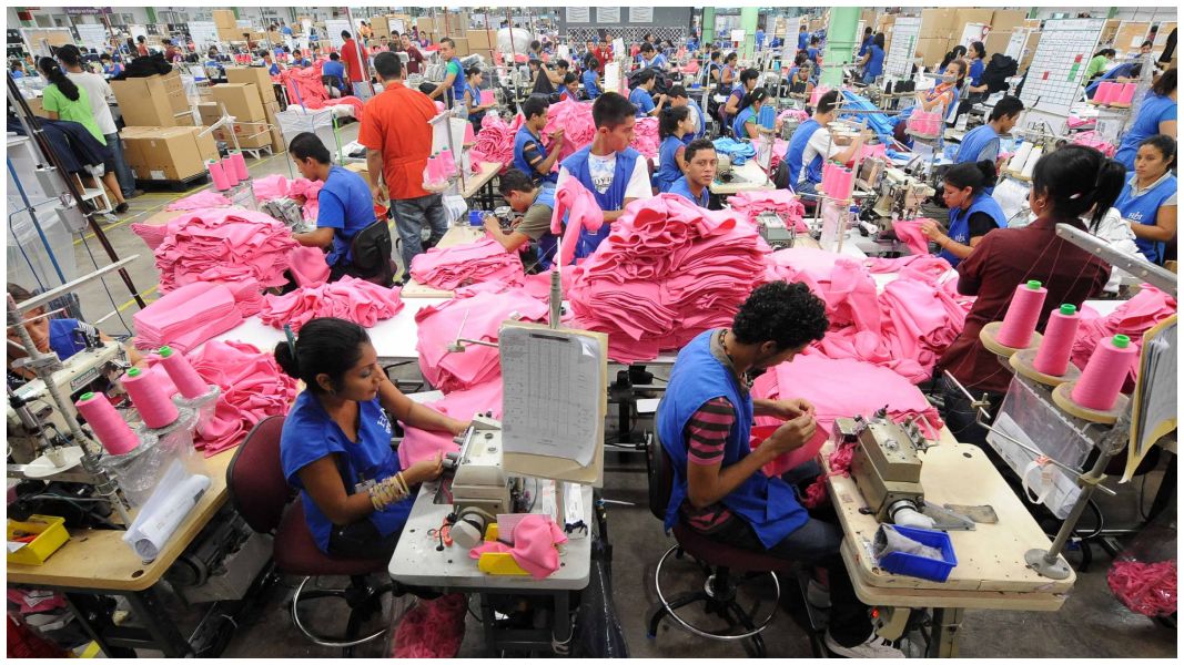 El Salvador ranks among Central American countries exporting the widest variety of products — El Salvador se ubica entre los países centroamericanos que más variedad de productos exportan