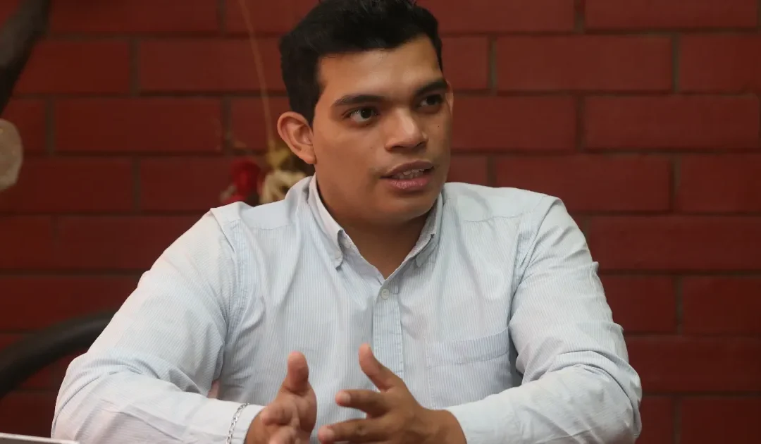 Defender remains in prolonged pre-trial detention — Defensor permanece en detención preventiva prolongada