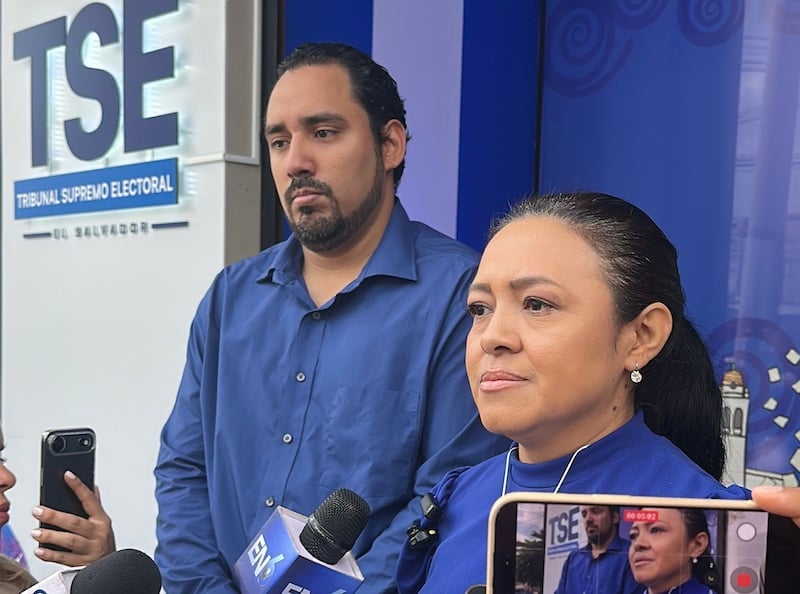 Vamos would face leadership vacuum as party leadership term expires; Cesia Rivas says she expects TSE extension — Vamos entraría en acefalía al vencer plazo de dirigencia, Cesia Rivas dice esperar prórroga del TSE