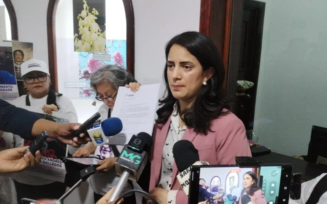 Claudia Ortiz says she seeks to grow Vamos as a political option — Claudia Ortiz dice que busca hacer crecer a Vamos como opción política
