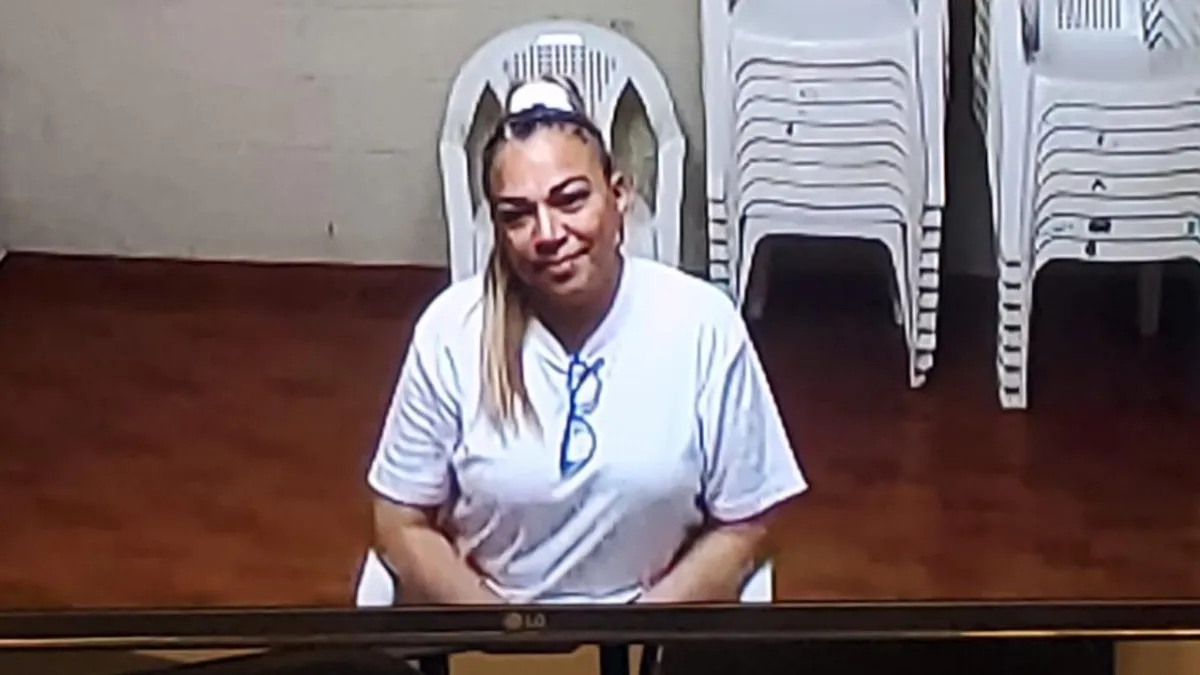 Trial begins against former Soyapango mayor for arbitrary acts and disobedience — Comienza juicio contra ex alcaldesa de Soyapango por actos arbitrarios y desobediencia