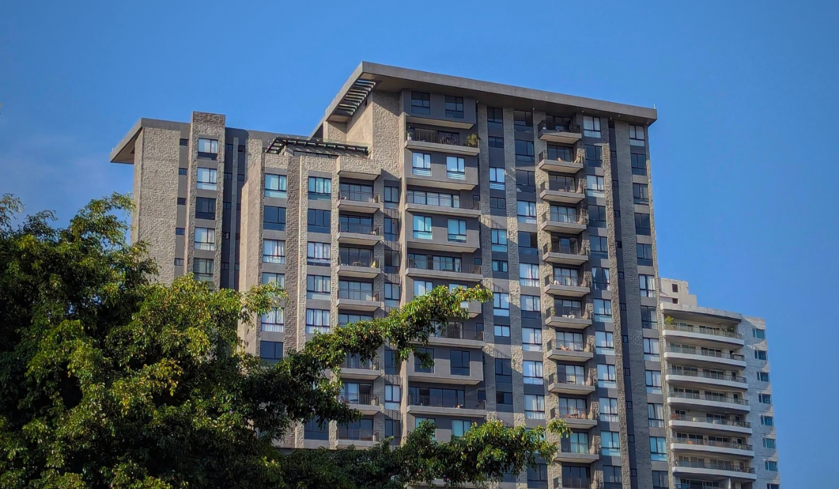 Buying a home in the San Salvador Metropolitan Area is out of reach for many families — Comprar una vivienda en el AMSS está fuera del alcance de muchas familias