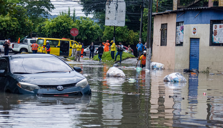 Extreme rainfall and heat put pressure on inflation in El Salvador, according to regional analysis — Lluvias extremas y calor presionan inflación en El Salvador, según análisis regional