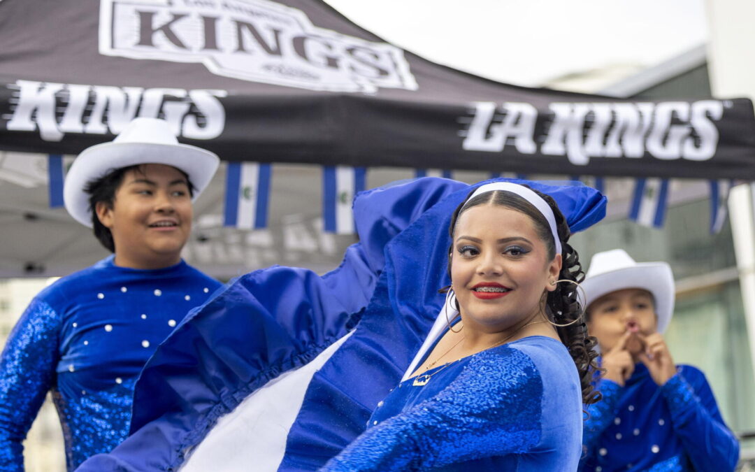 Pupusas, cumbia and hockey: the LA Kings and AFJA celebrate Salvadoran heritage in the NHL — Pupusas, cumbia y hockey: los LA Kings y AFJA celebran la herencia salvadoreña en la NHL