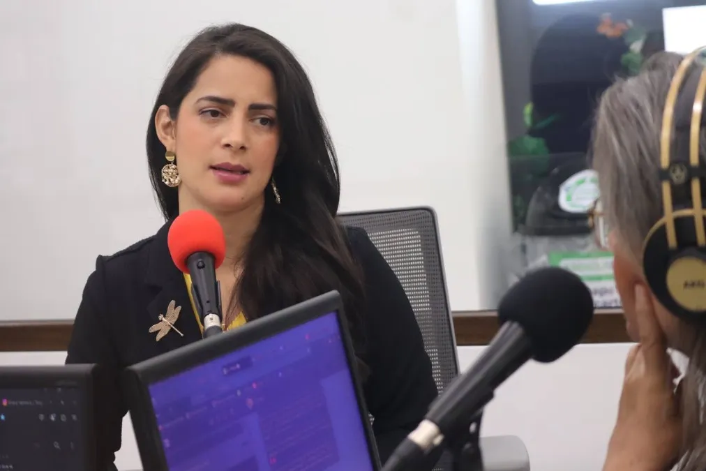 Claudia Ortiz announces the launch of a political movement called “Avancemos” — Claudia Ortiz anuncia nacimiento de movimiento político “Avancemos”