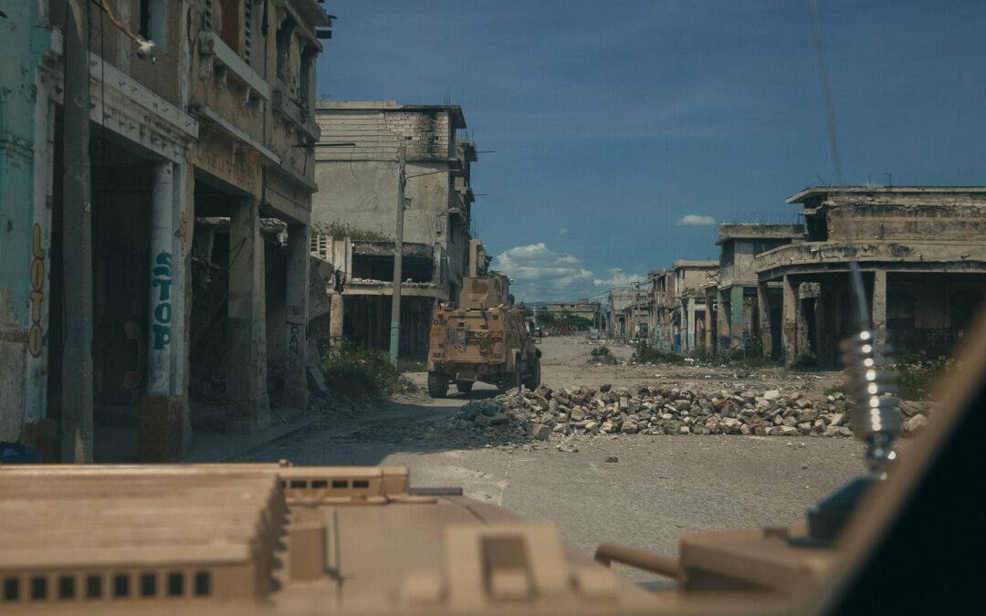 Remains Found in Haiti During Hunt for Missing Salvadoran Soldiers — Hallan restos en Haití durante la búsqueda de soldados salvadoreños desaparecidos
