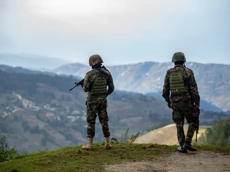 Search for Salvadoran military personnel in Haiti leaves gang members dead and 4 soldiers wounded — Búsqueda de militares de El Salvador en Haití deja pandilleros muertos y 4 soldados heridos